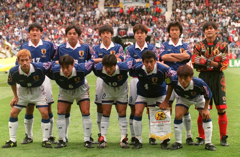 The Japanese team during the Japan vs. Argentina soccer game at the 1998 soccer World Cup. (Photo by Bernard Bisson/Sygma via Getty Images)